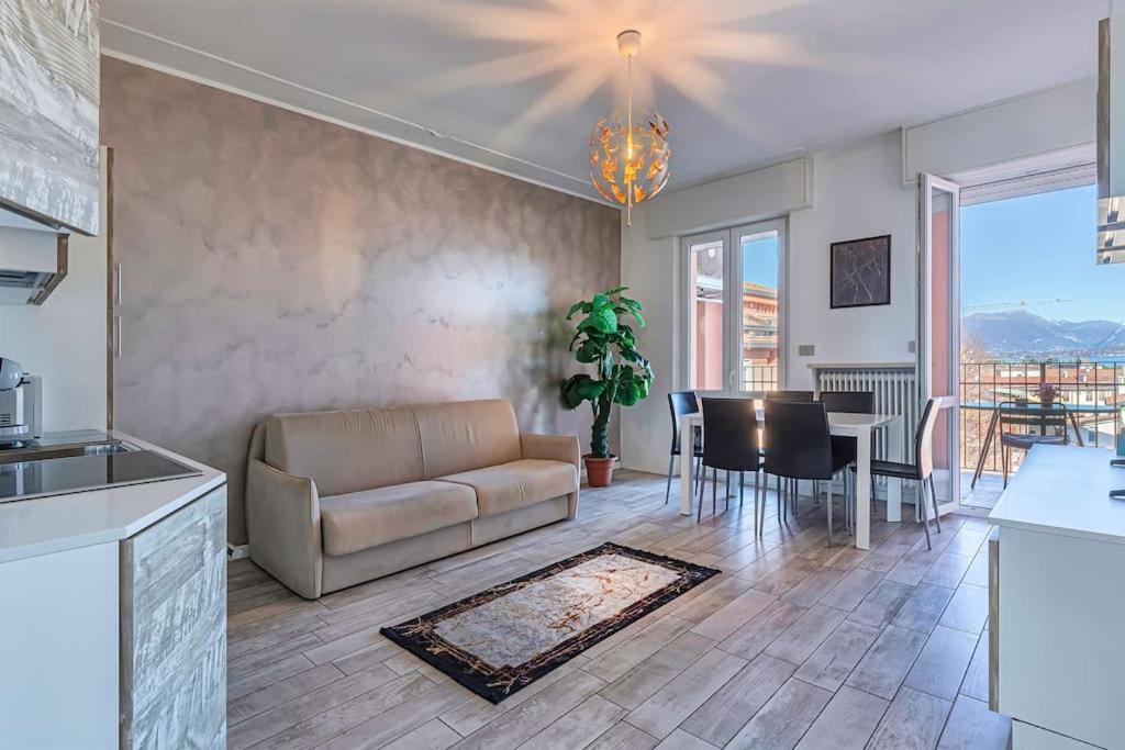 דסנזאנו דל גארדה Garda Lake View Apartment מראה חיצוני תמונה