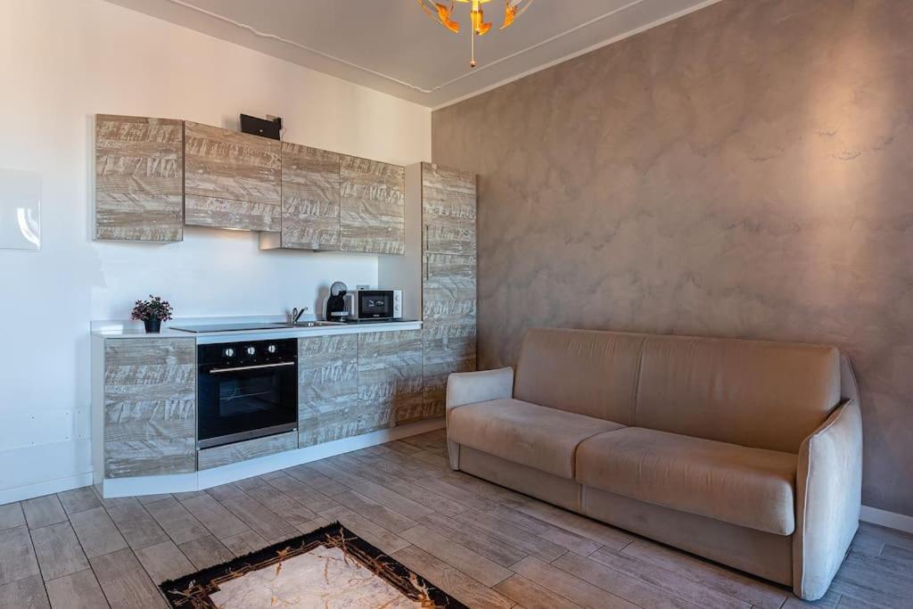 דסנזאנו דל גארדה Garda Lake View Apartment מראה חיצוני תמונה